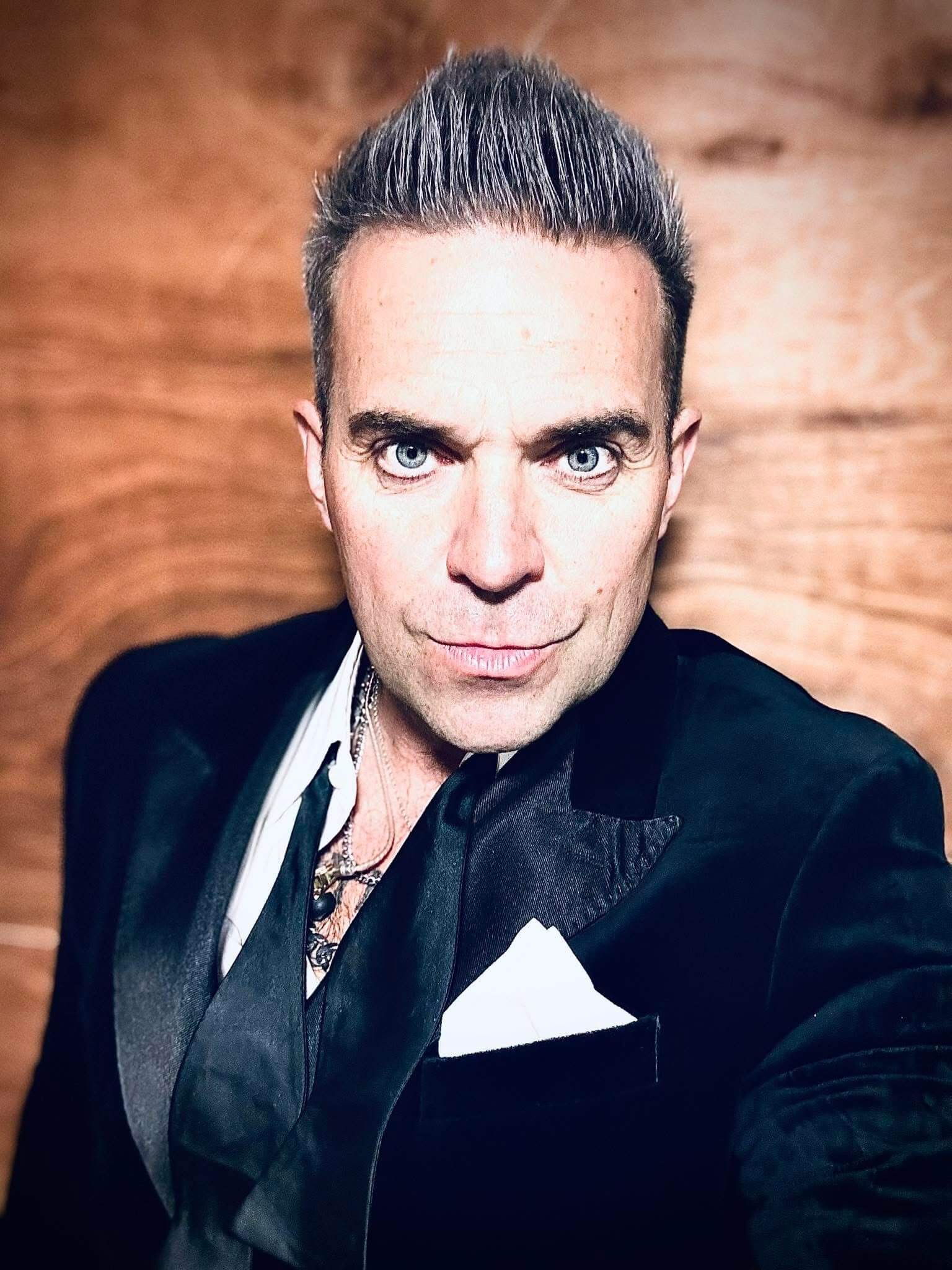 Tony As Robbie- Robbie Williams Tribute Act